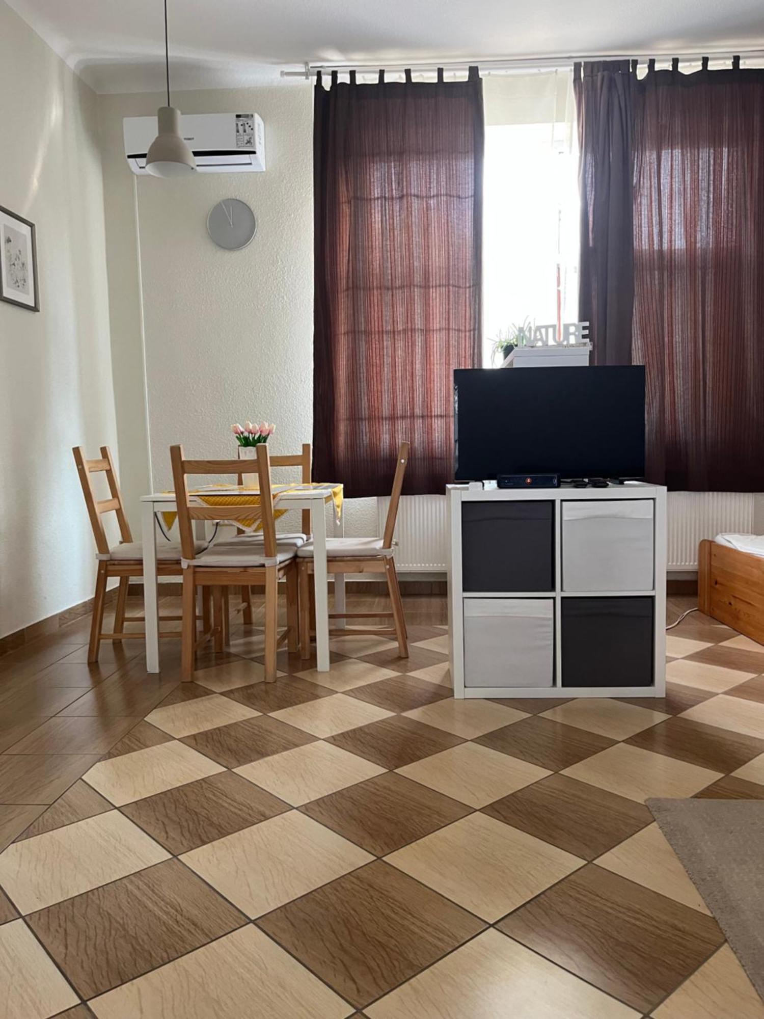 Idill Apartmanház B&B Tiszafüred Exterior foto